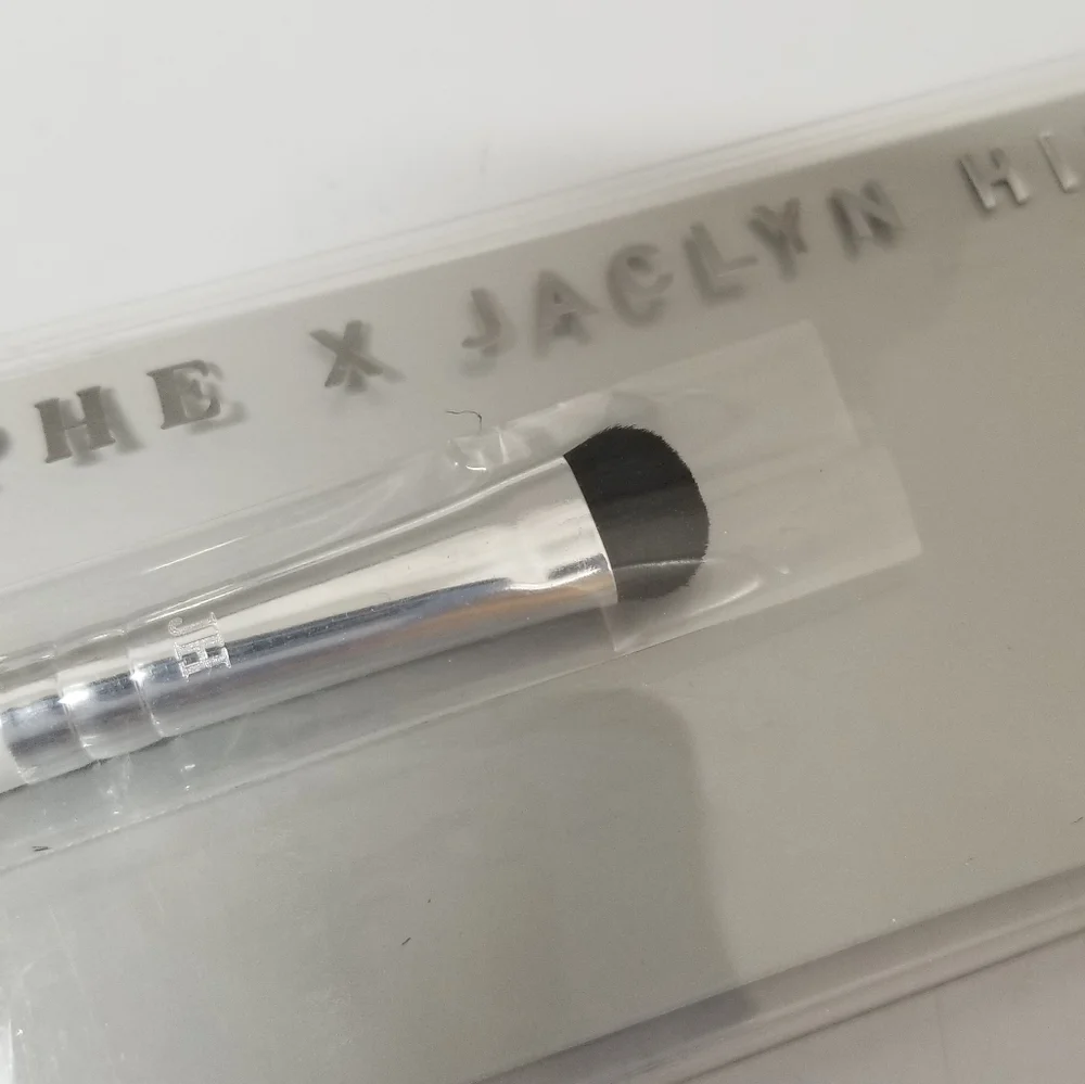 MORPHE X JACLYN HILL JH46 Mighty Define Brush NEW